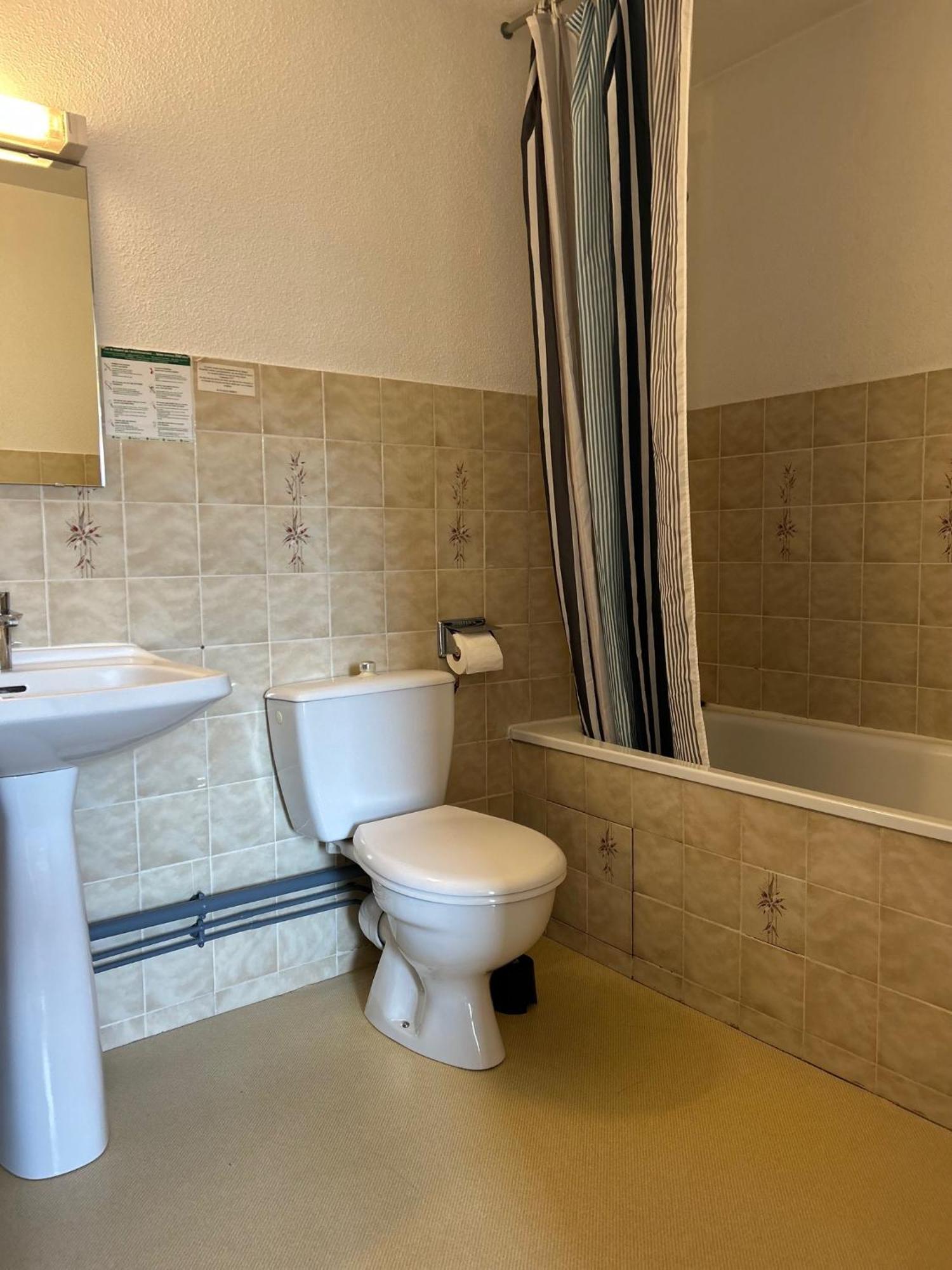 Aux Globe-Trotters Murat (Cantal) Exterior foto