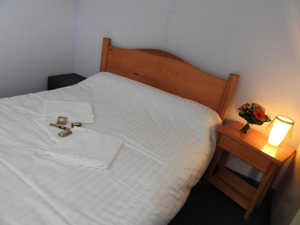 Aux Globe-Trotters Murat (Cantal) Exterior foto