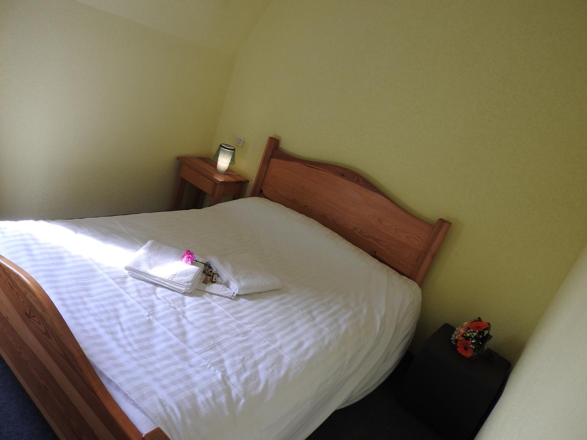 Aux Globe-Trotters Murat (Cantal) Exterior foto