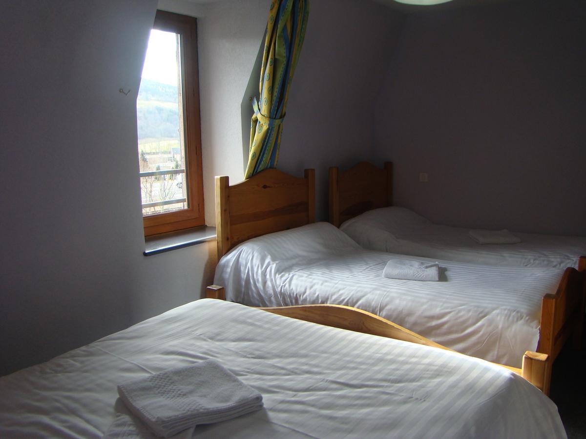 Aux Globe-Trotters Murat (Cantal) Exterior foto