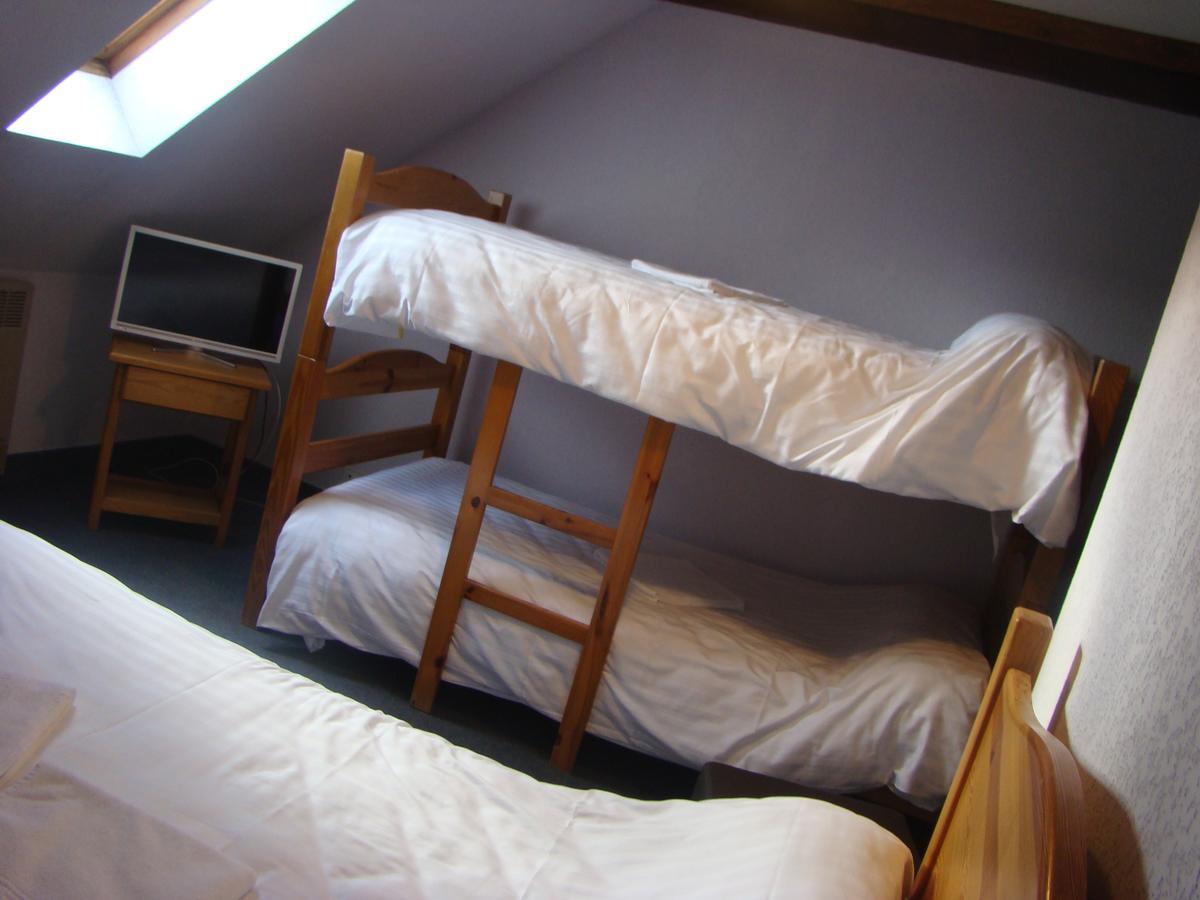 Aux Globe-Trotters Murat (Cantal) Exterior foto